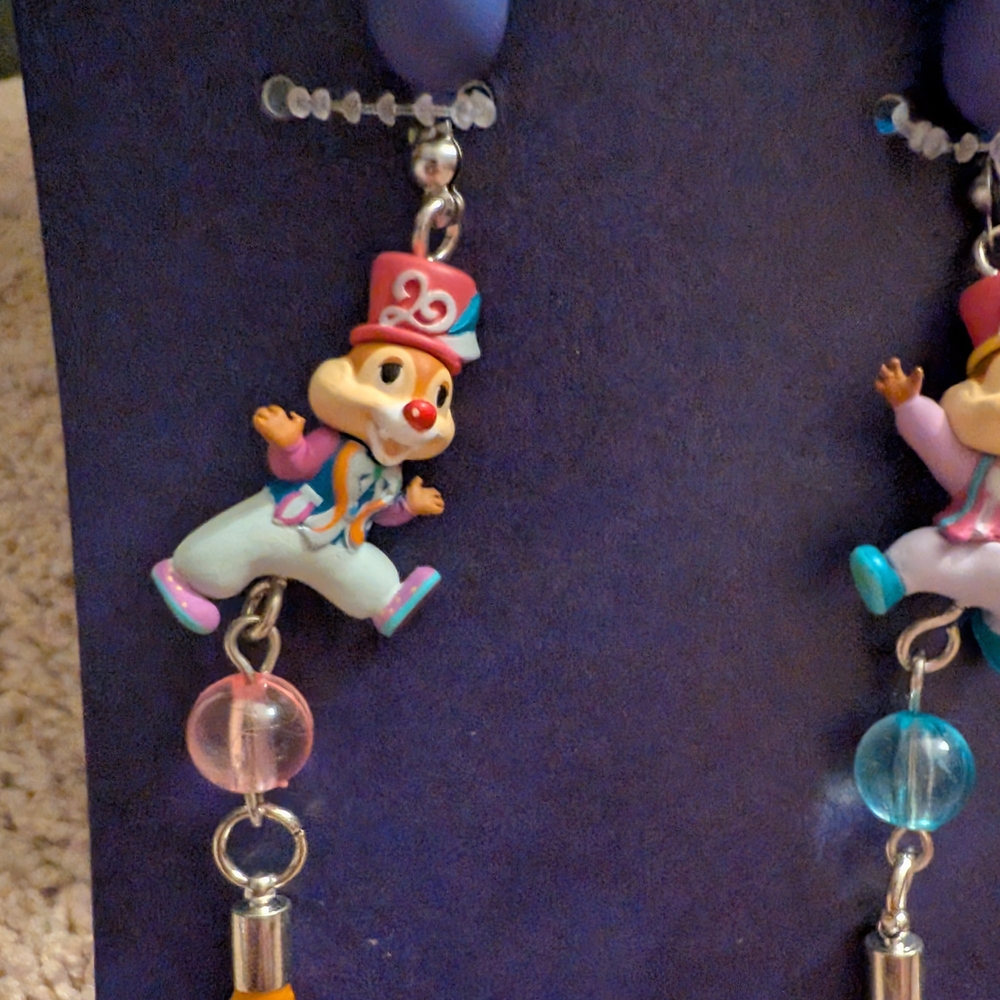 Exclusive Disneyland Hong Kong Keychains - Picture 6 of 8